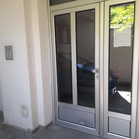 For You Apartman Ni Екстериор снимка
